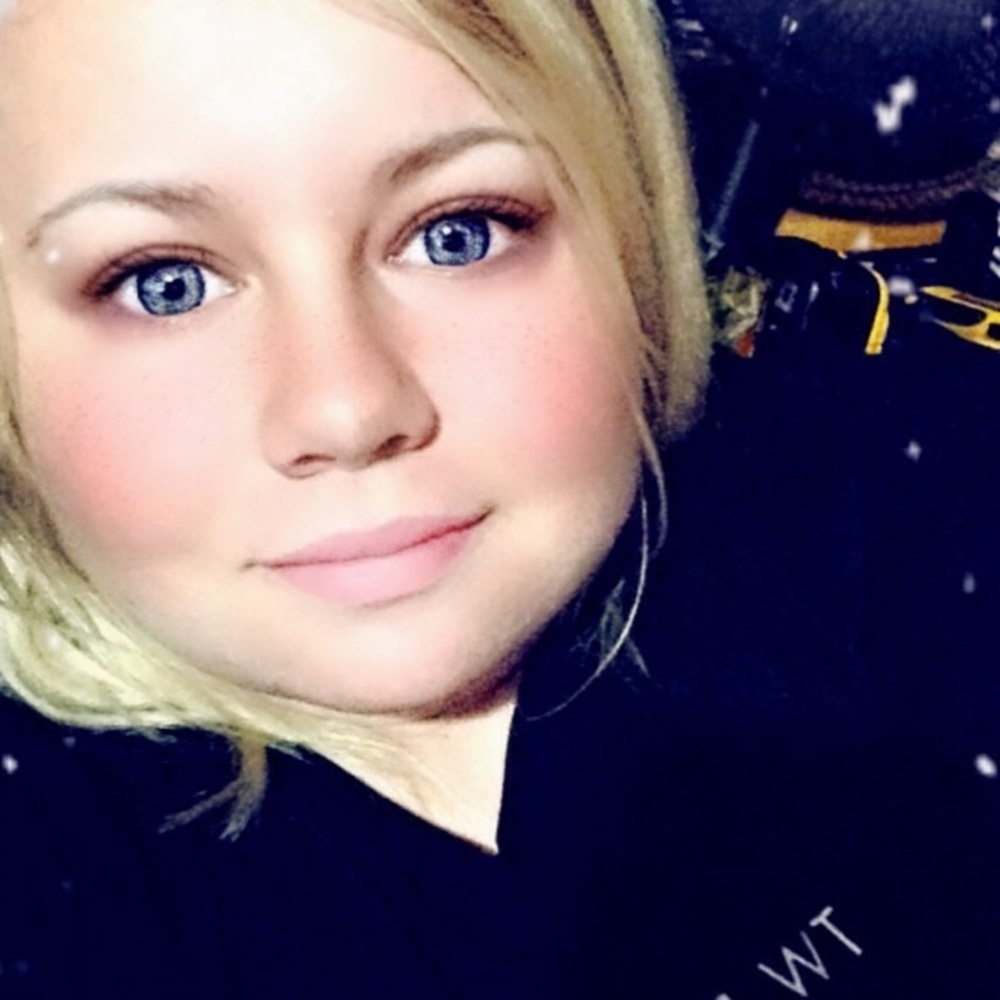 Meet your Posher, Amanda